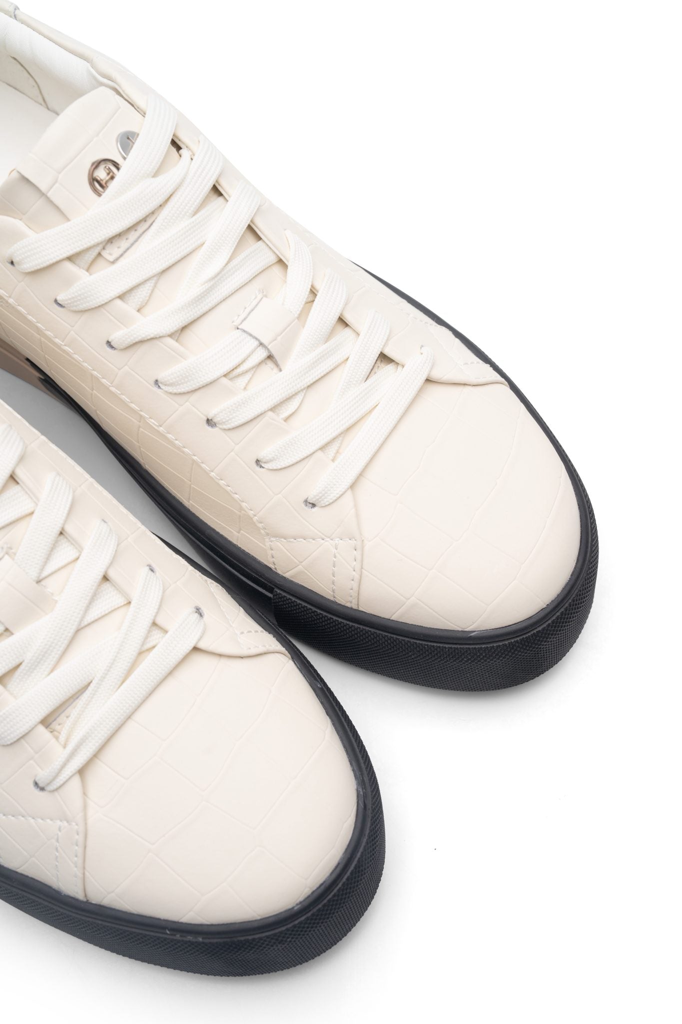 HIDE & JACK MEN’S LOW TOP SNEAKER ESSENCE IDRO NUBUCK