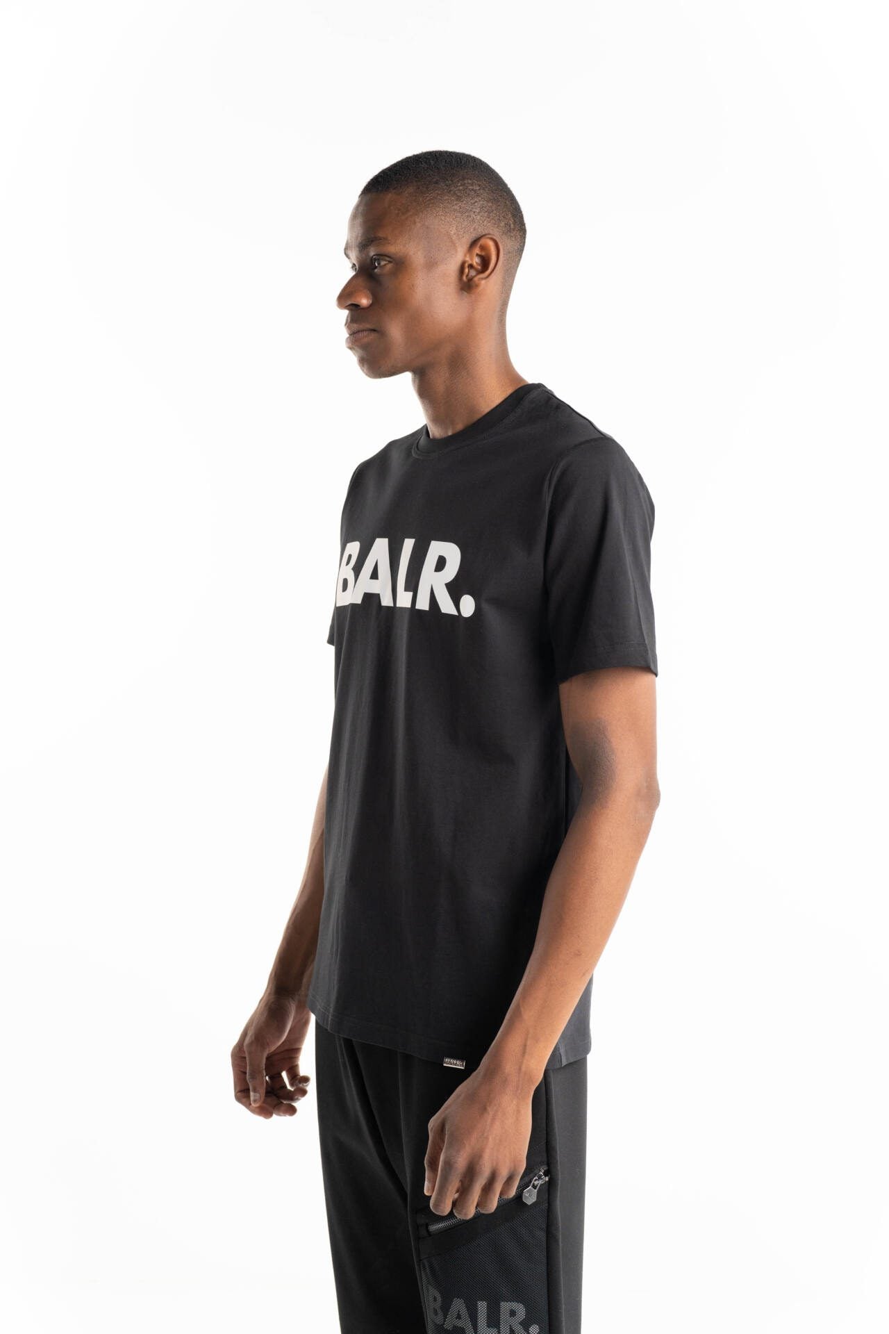 (CORE) BALR MEN’S BRAND STRAIGHT T SHIRT | B1112.1048-JET BLACK