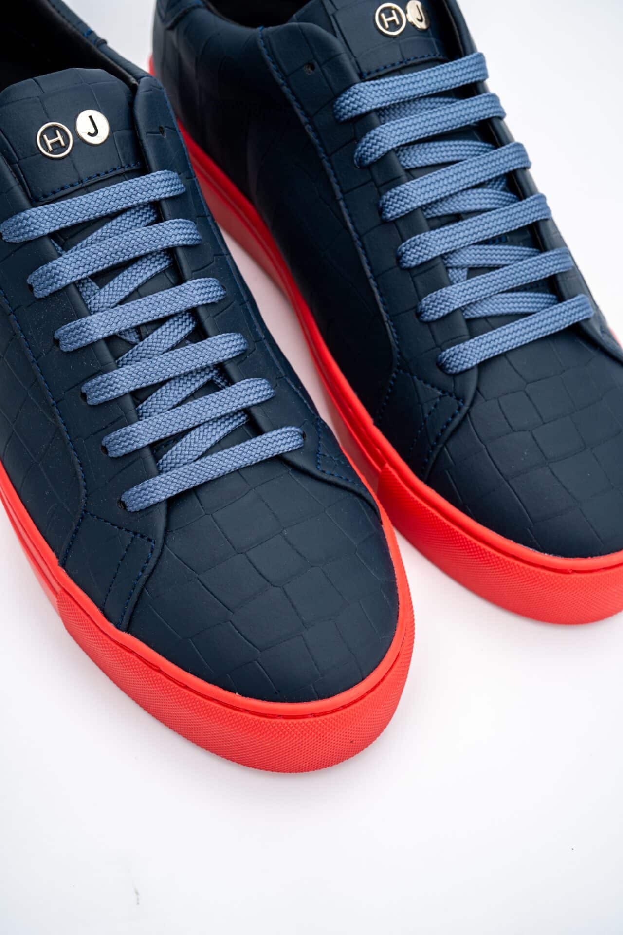 (CORE) HIDE & JACK MEN’S ESSENCE IDRO NUBUCK LOW TOP SNEAKER BLUE RED