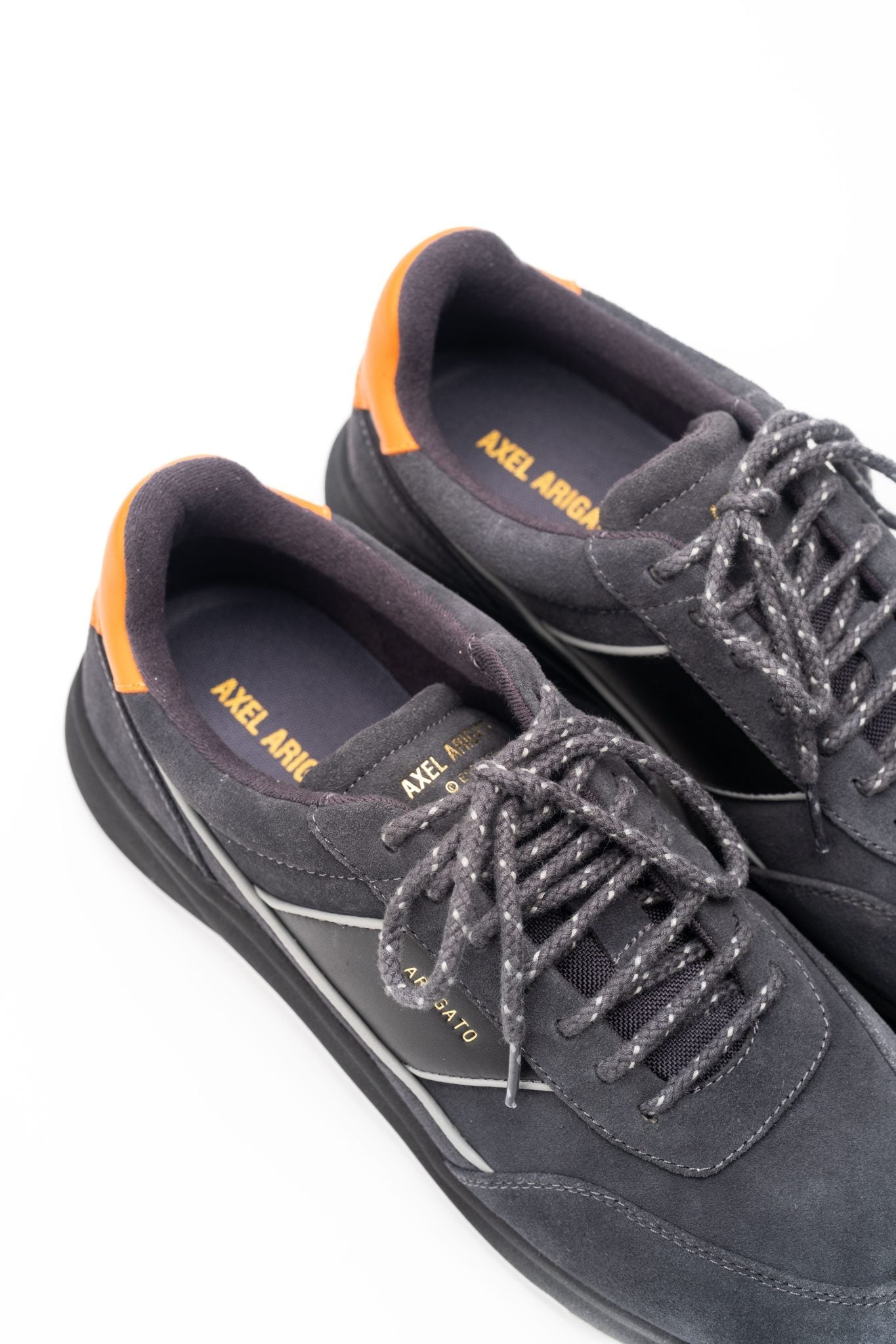 AXEL ARIGATO MEN’S GENESIS NEO SUEDE RUNNER