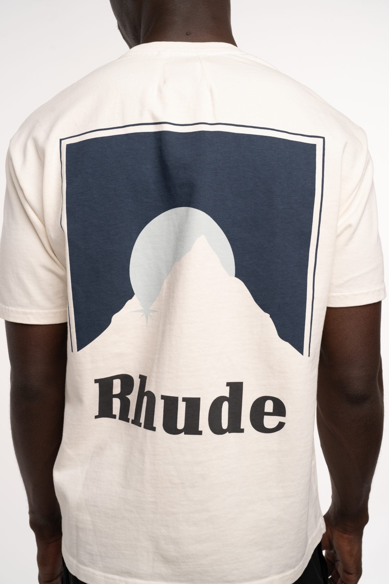 RHUDE MEN’S MOONLIGHT TEE VINTAGE WHITE/OXFORD NAVY