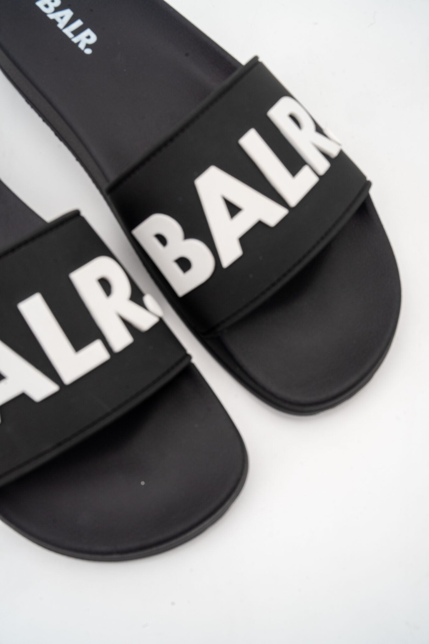CORE) BALR MEN’S BEACH SLIDE B1520.1004 BLACK/WHITE