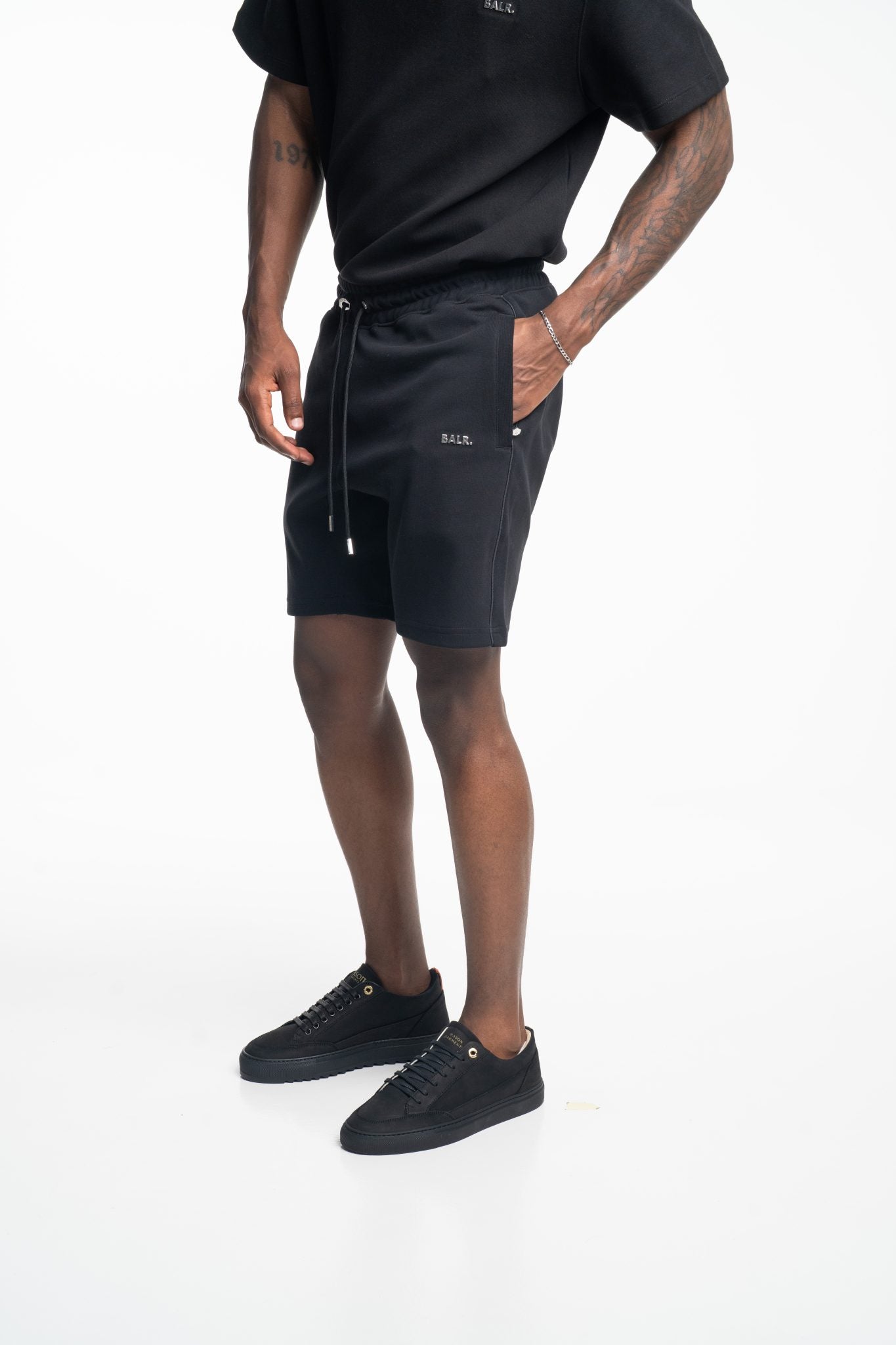 CORE) BALR MEN’S Q SERIES SHORTS | B1433.1047-JET BLACK