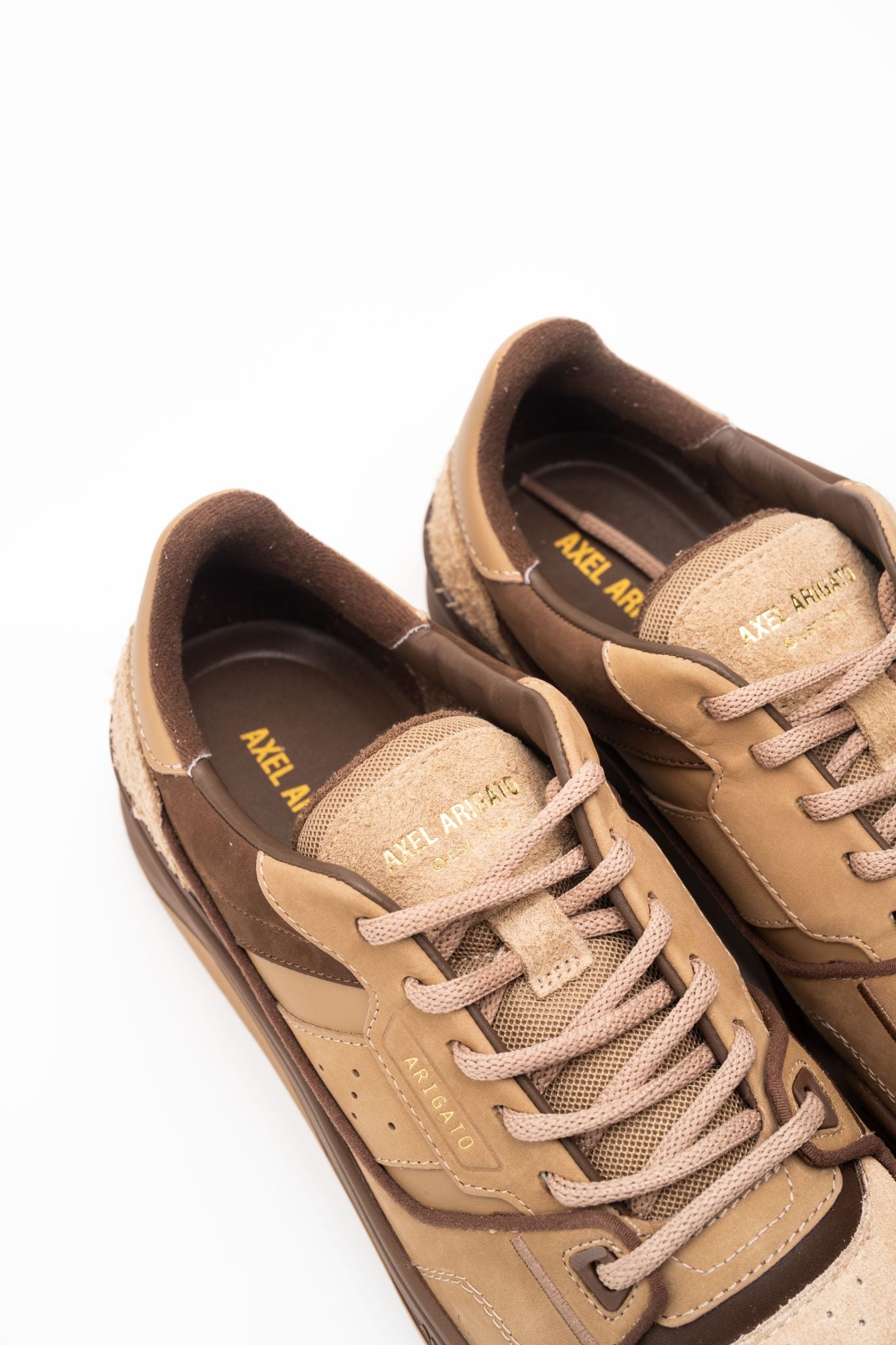 AXEL ARIGATO MEN’S CLAY SNEAKER