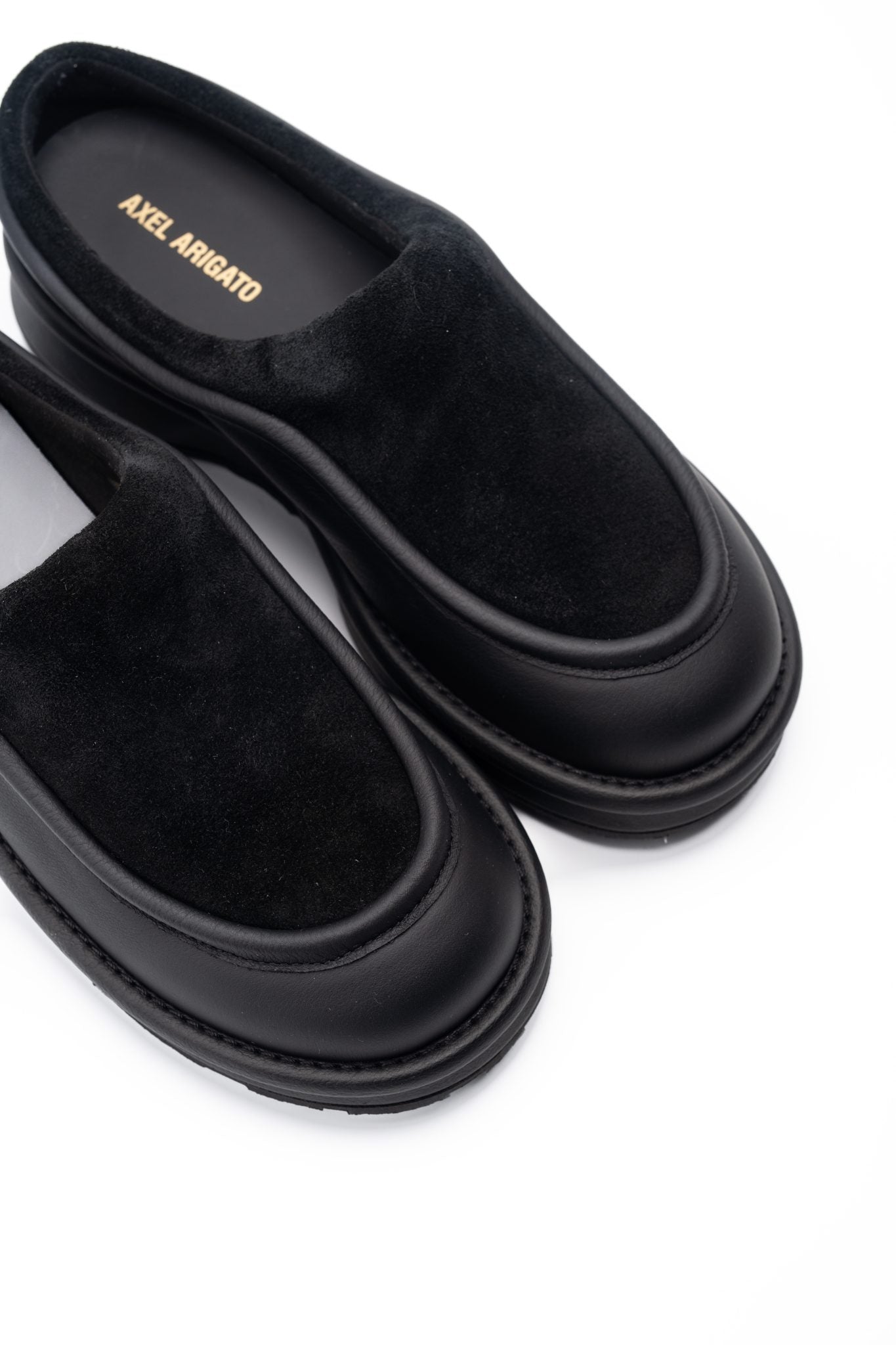 AXEL ARIGATO MEN’S PILLOW MULE