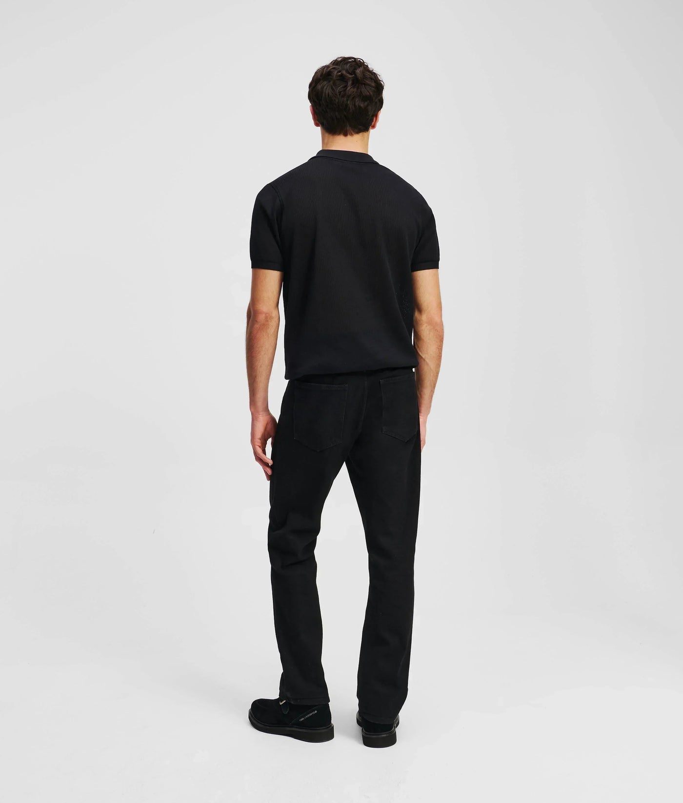 ZIP-DETAIL TAPERED JEANS