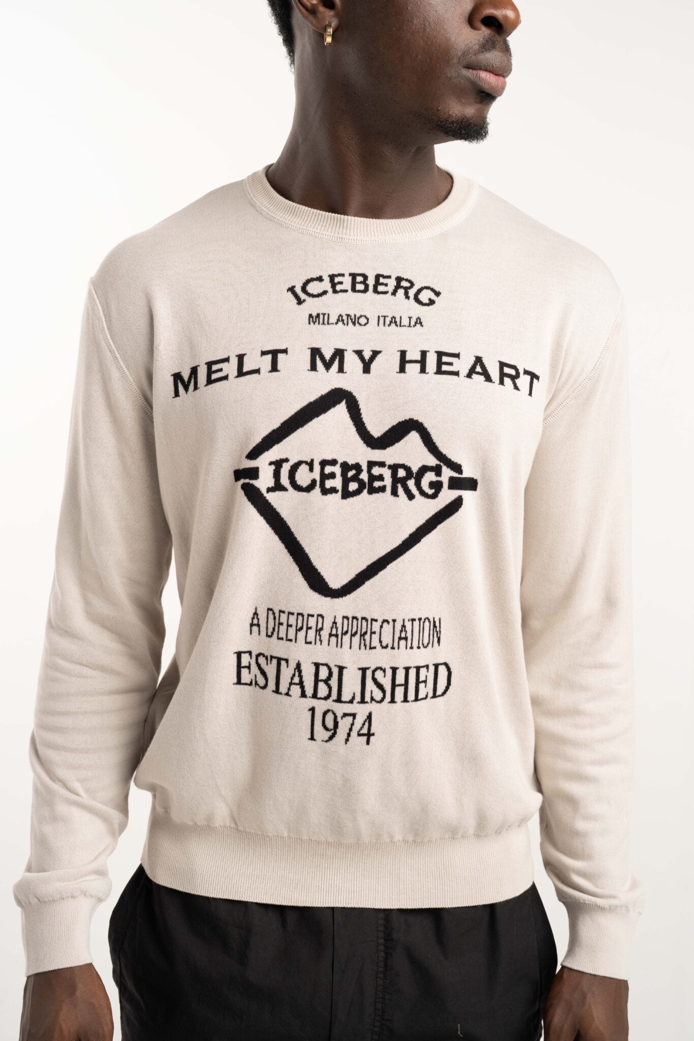 ICEBERG MEN’S ROUND NECK KNITTED