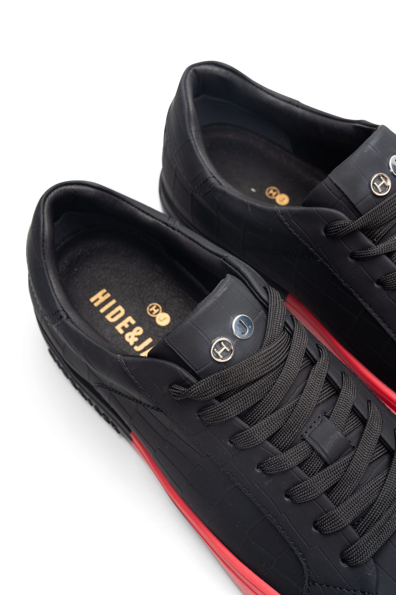 HIDE & JACK MEN’S LOW TOP SNEAKER ESSENCE IDRO NUBUCK