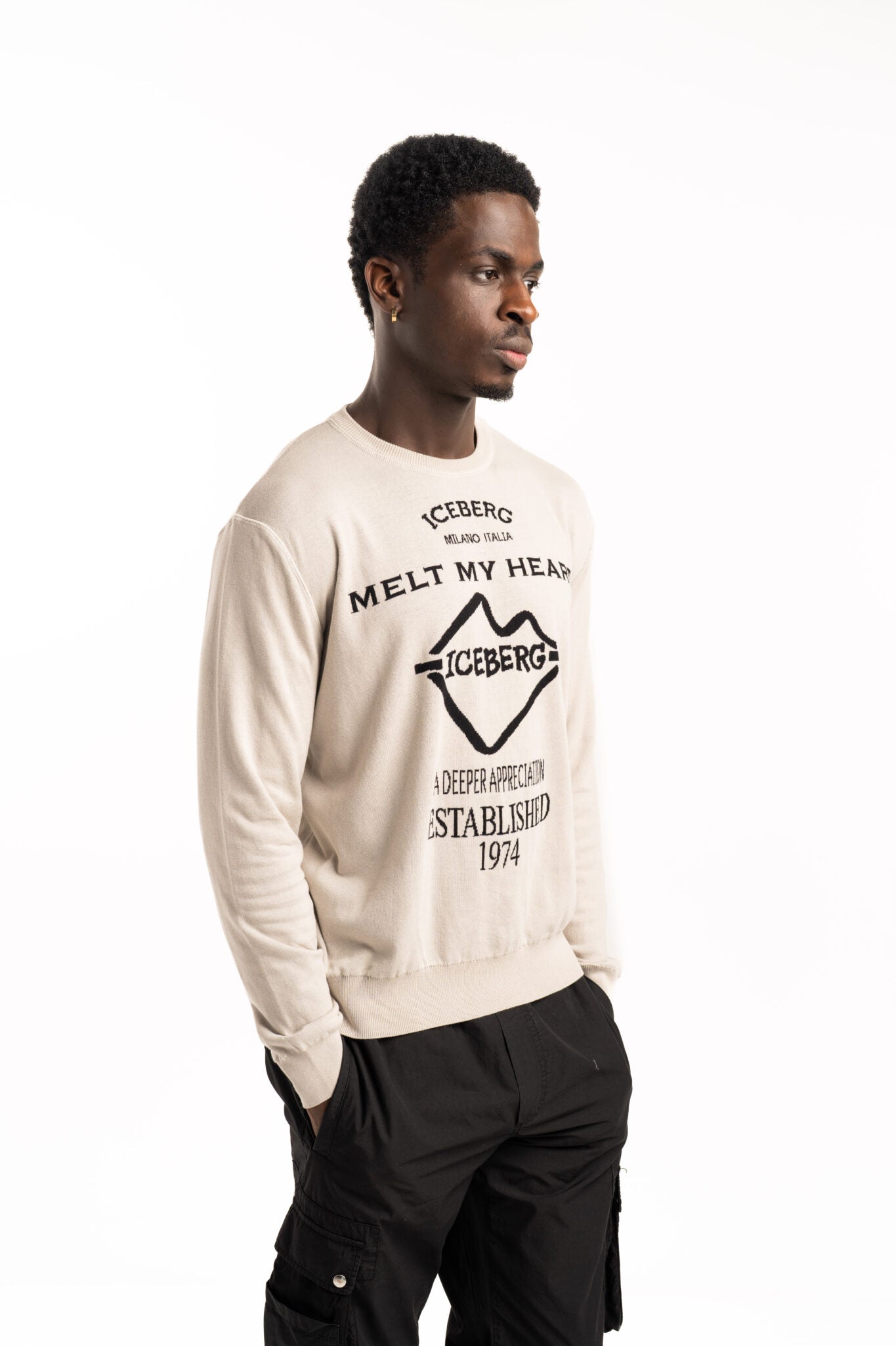 ICEBERG MEN’S ROUND NECK KNITTED