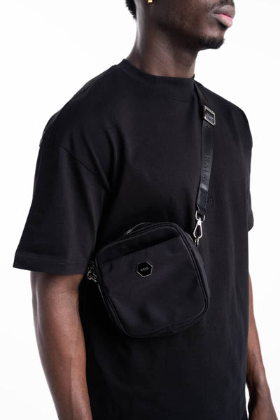 BALR MEN’S CLASSIC MESSENGER BAG B6234.1023 JET BLACK