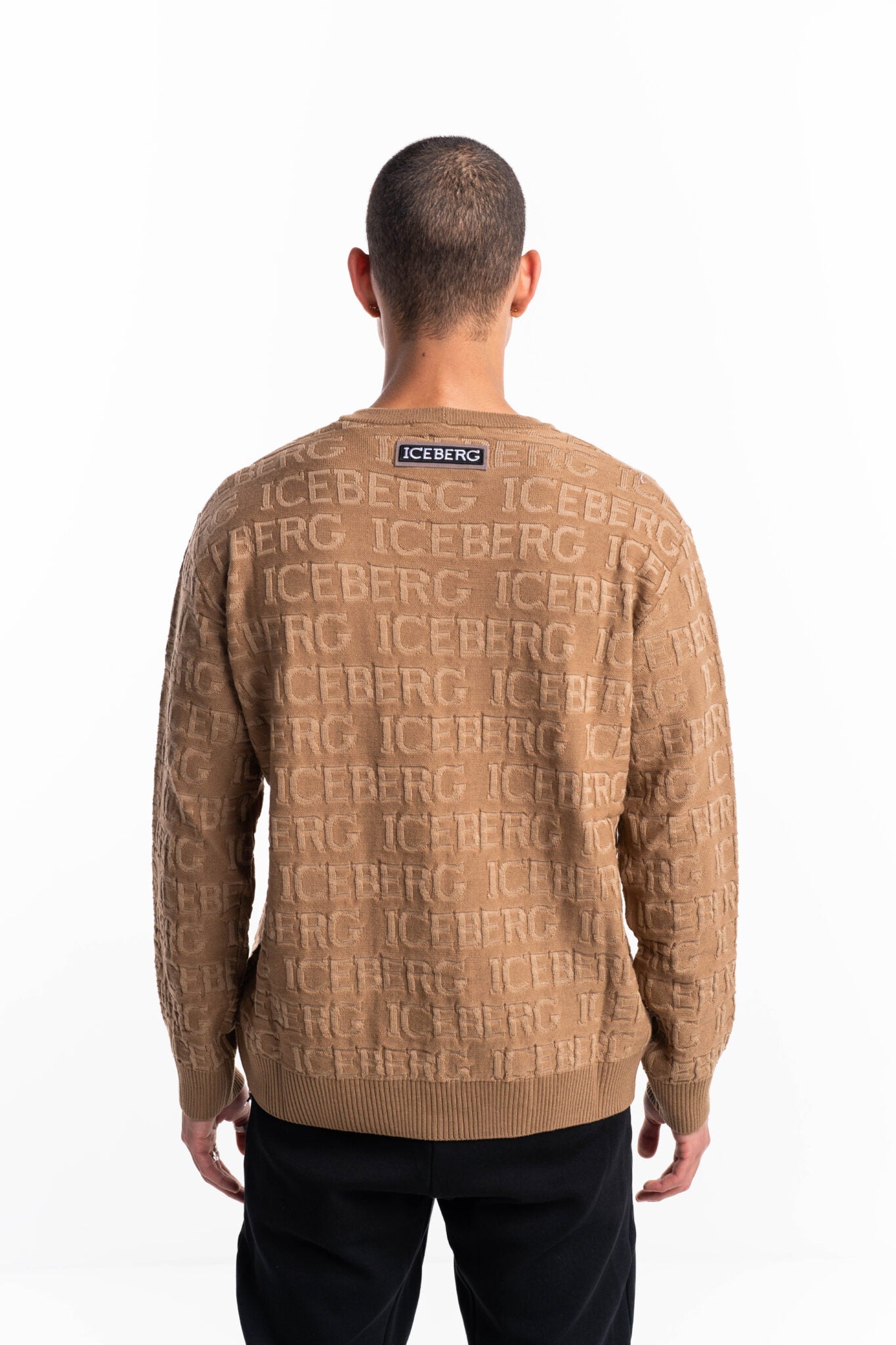 ICEBERG MEN’S ROUND NECK KNITTED