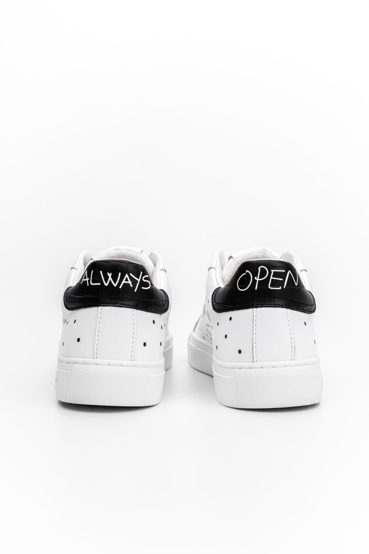 (CORE) HIDE & JACK MEN’S ESSENCE SERIGRAFIA LOW TOP SNEAKER CINEMA EDITION WHITE