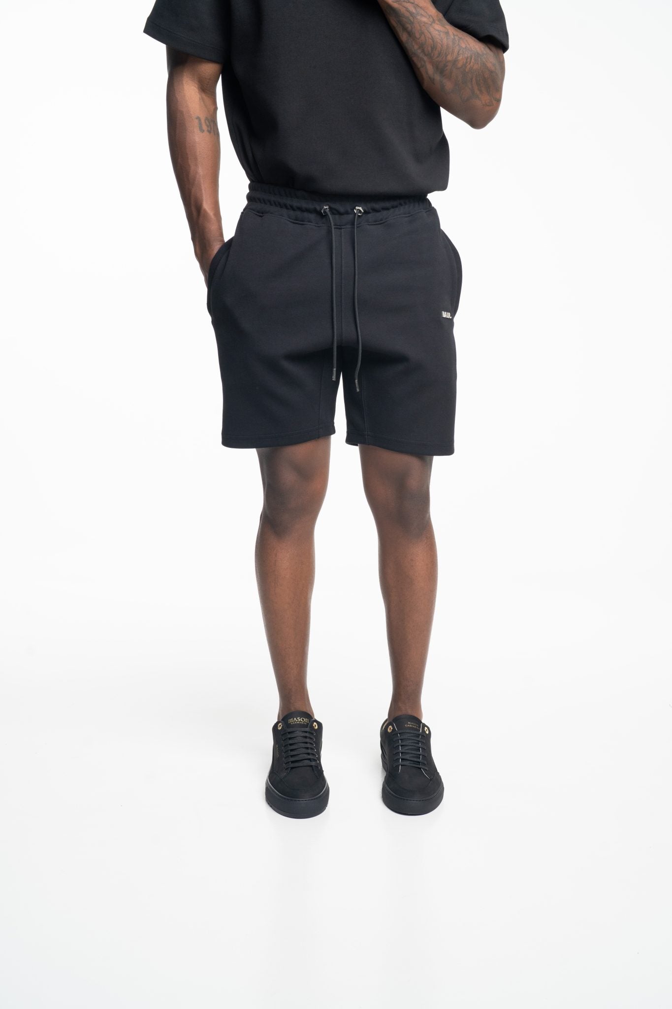 CORE) BALR MEN’S Q SERIES SHORTS | B1433.1047-JET BLACK