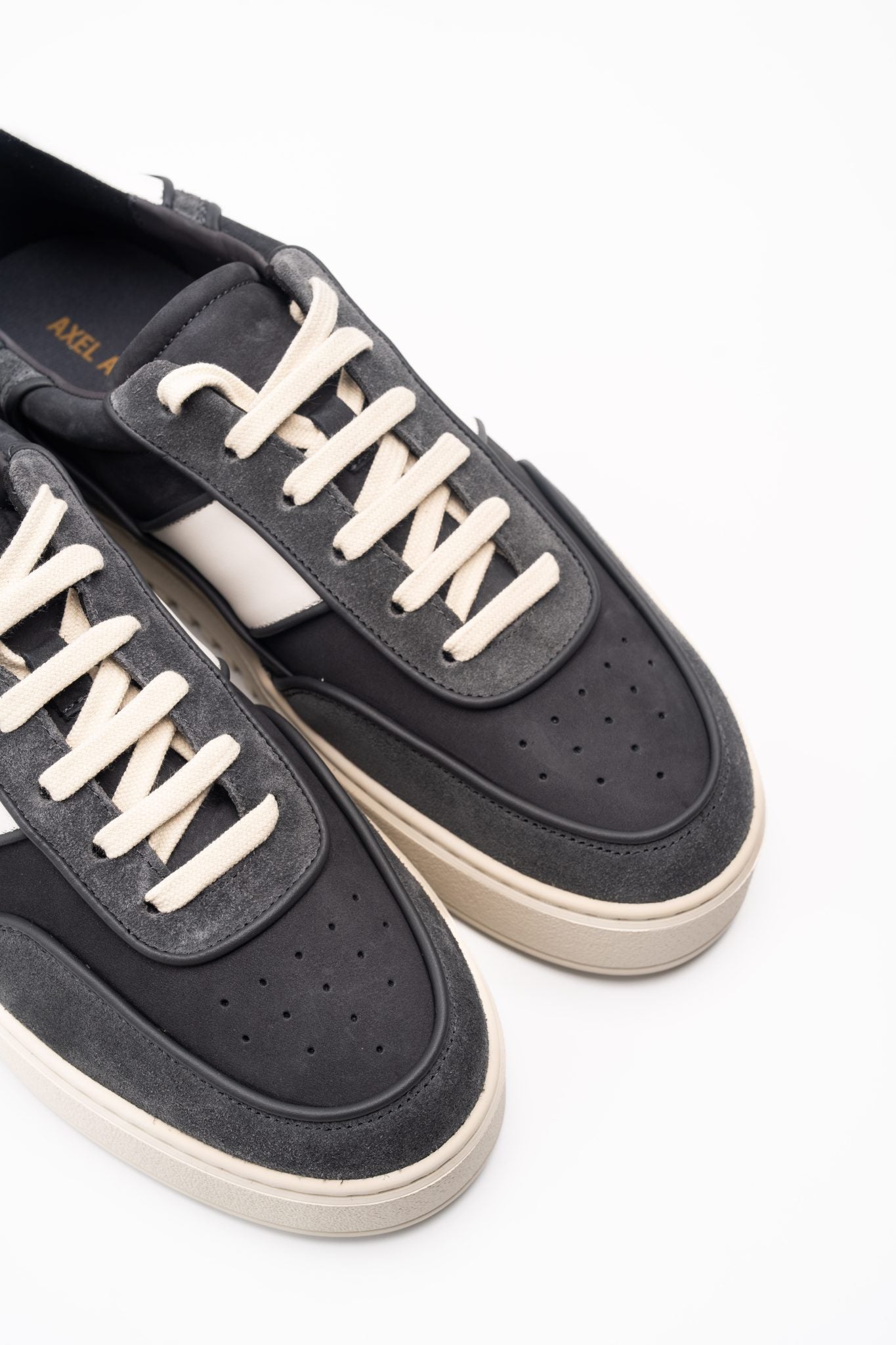 AXEL ARIGATO MEN’S ORBIT SNEAKER