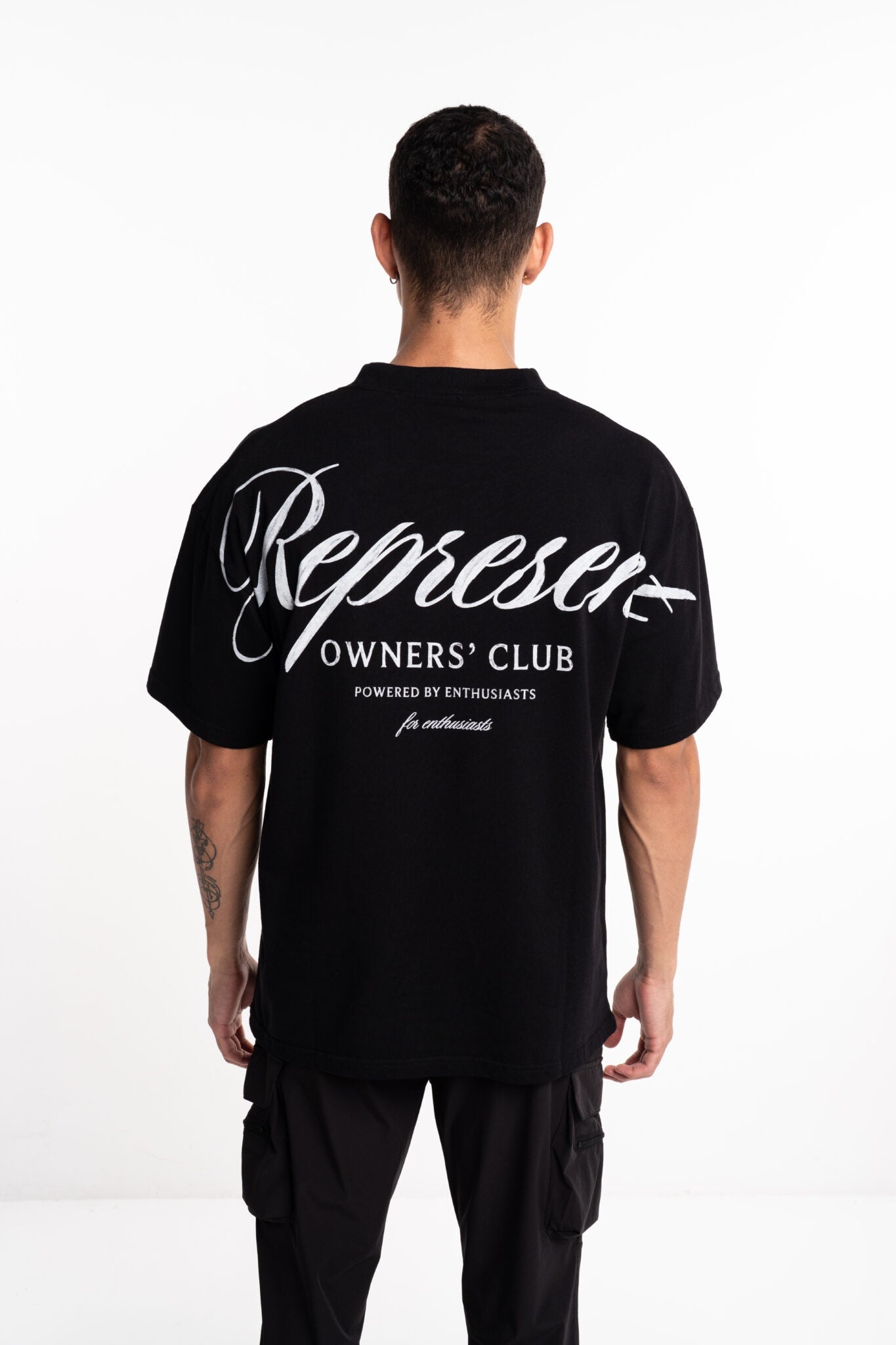 (CORE) REPRESENT MEN’S OWNERS CLUB SCRIPT T SHIRT