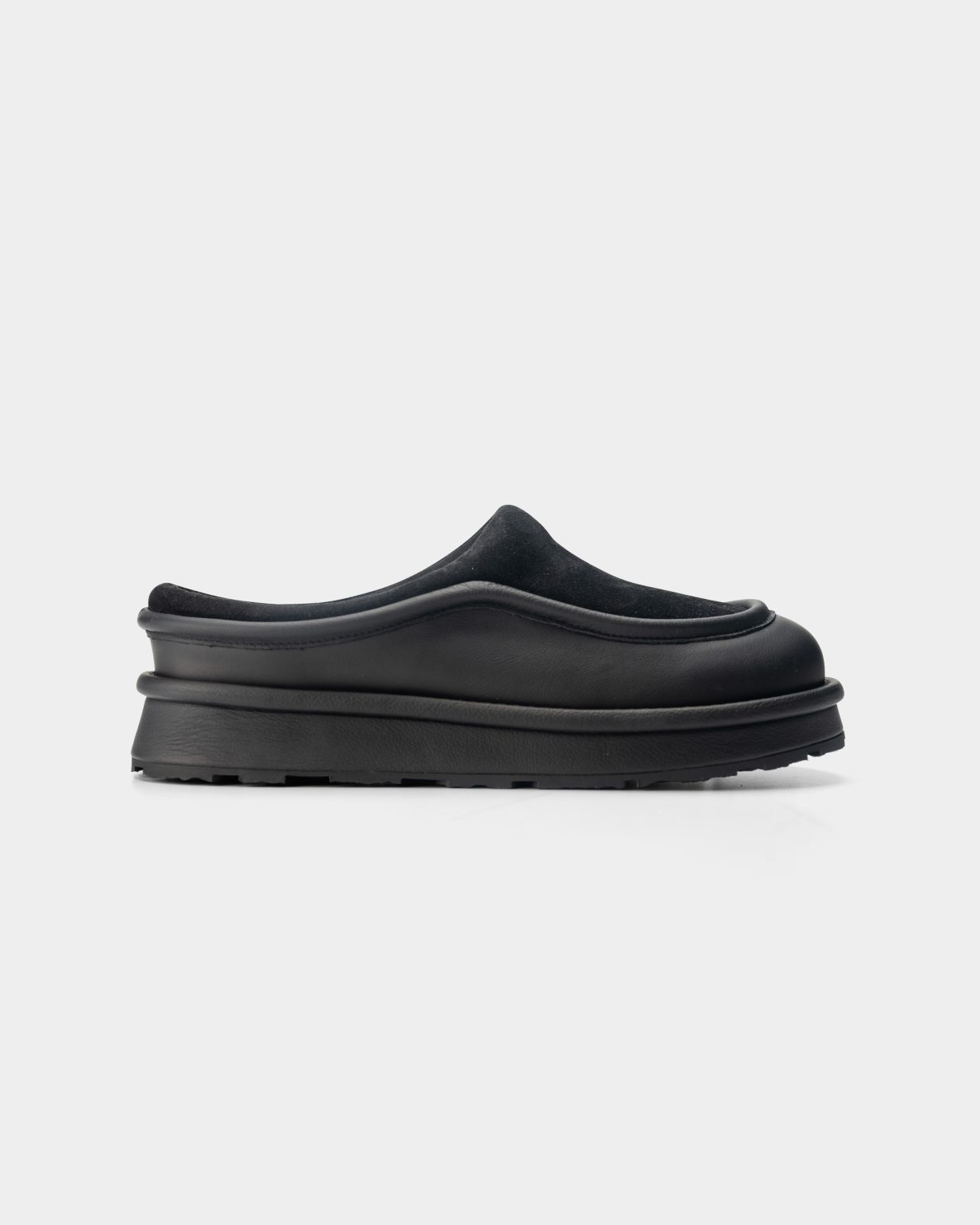 AXEL ARIGATO MEN’S PILLOW MULE