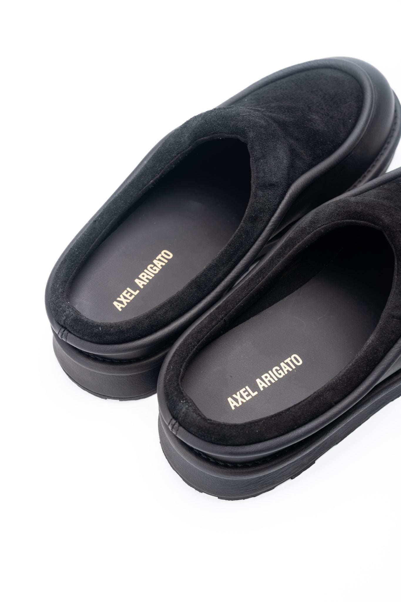 AXEL ARIGATO MEN’S PILLOW MULE