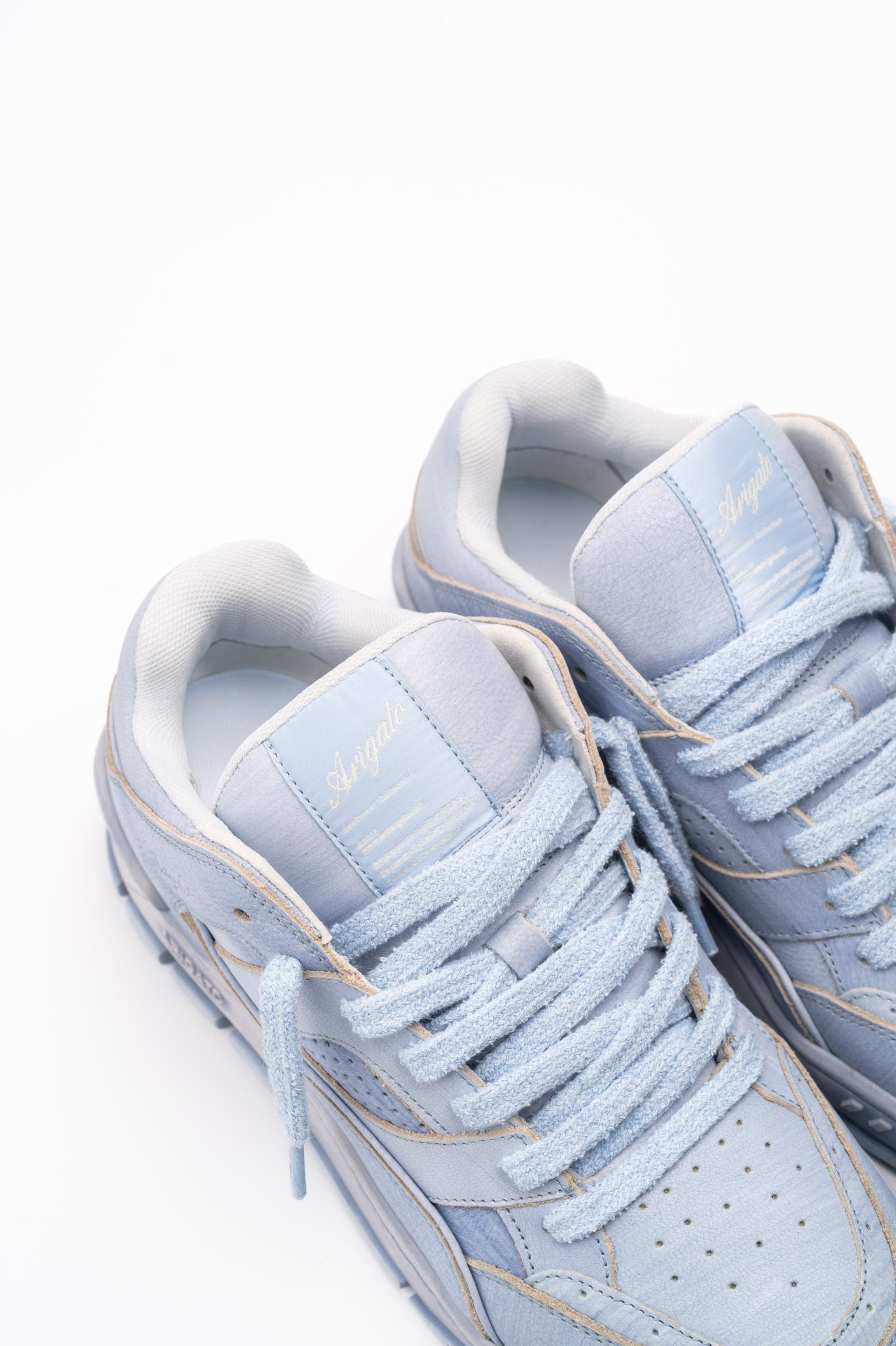 AXEL ARIGATO MEN’S AREA LO SNEAKER