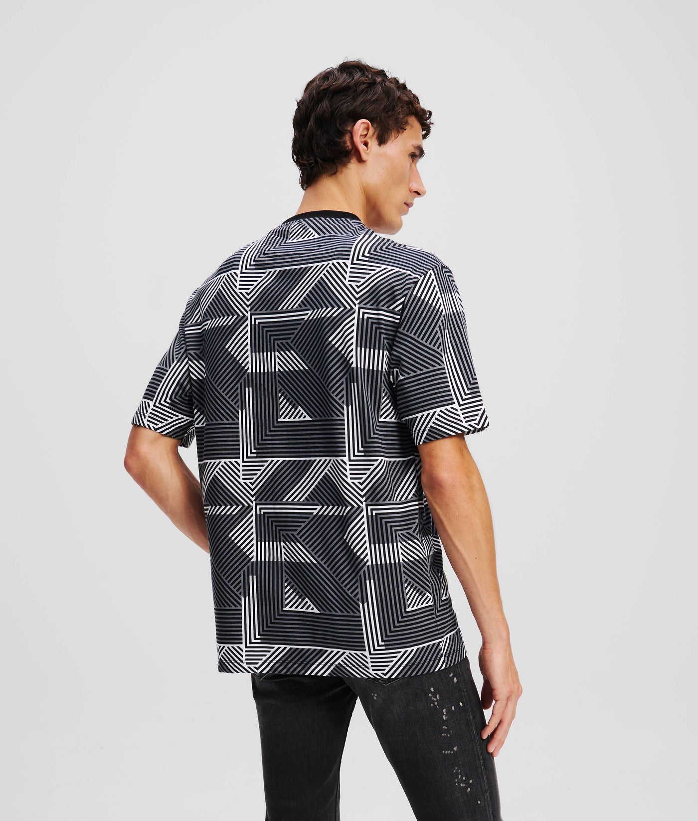 ALL-OVER PRINT T-SHIRT